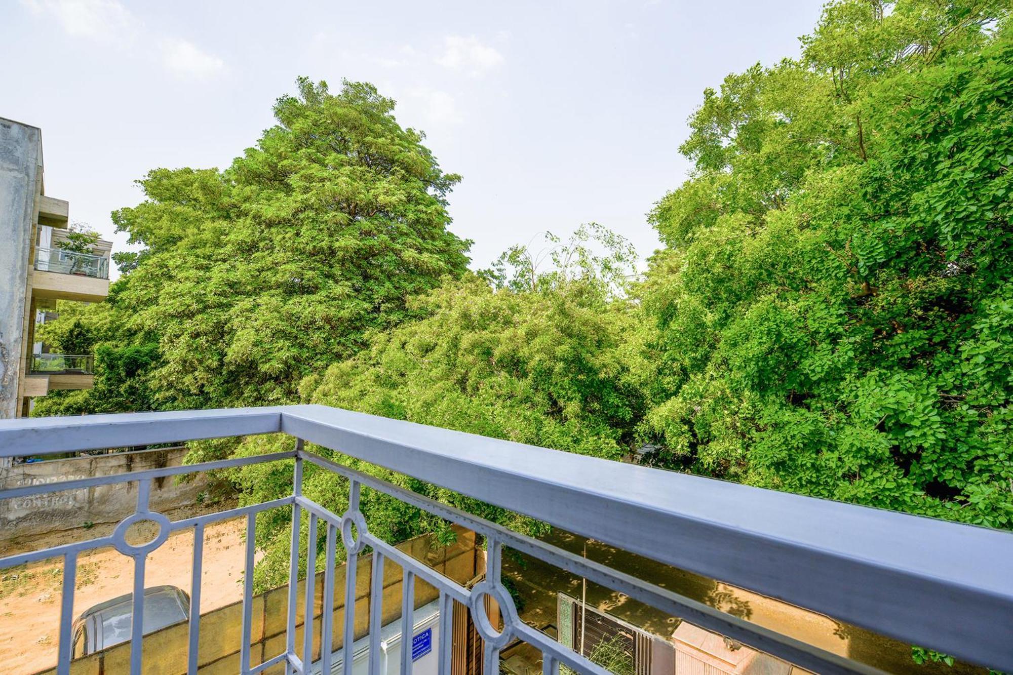 Hotel Exotica Leisure Valley, Gurgaon Bagian luar foto