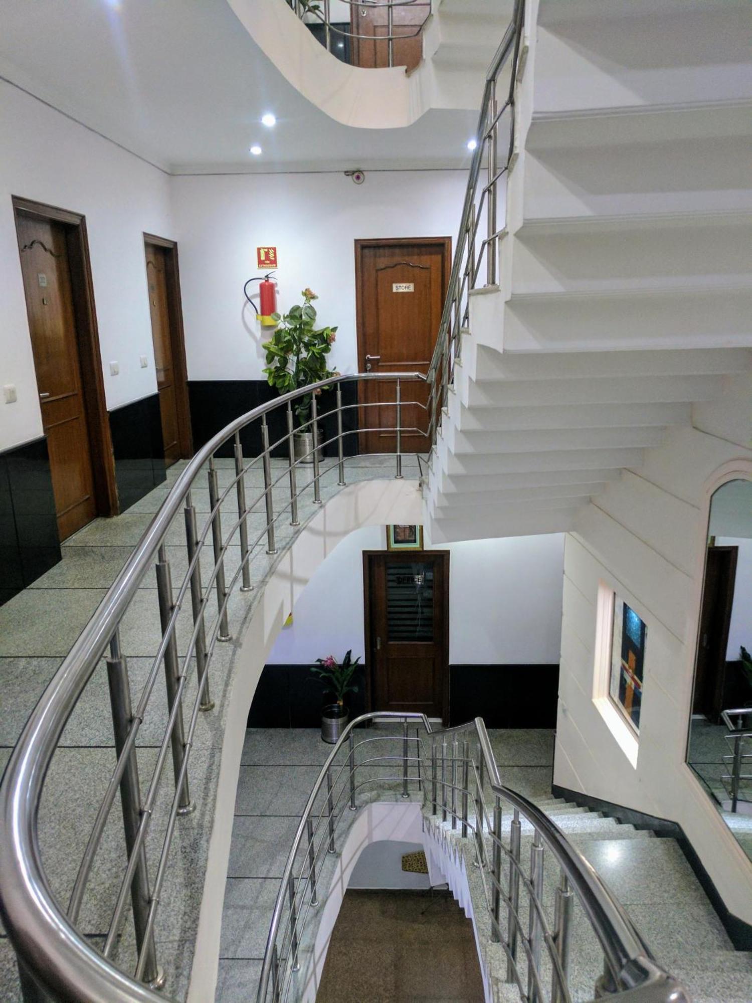 Hotel Exotica Leisure Valley, Gurgaon Bagian luar foto